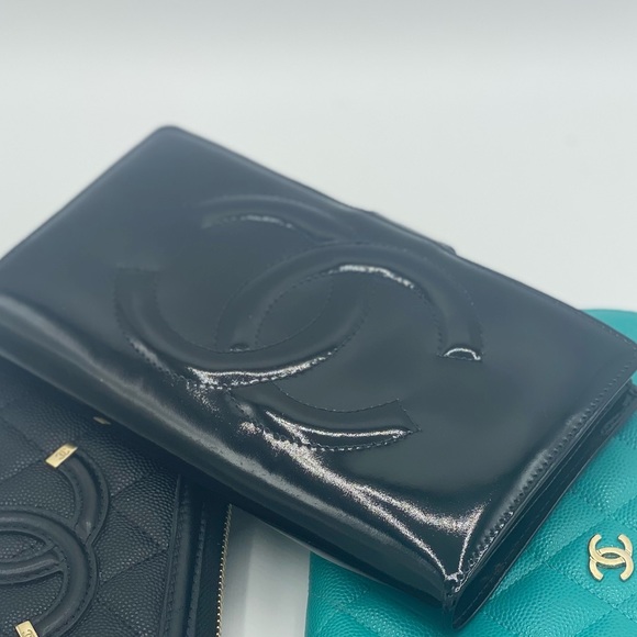 Vintage Chanel wallet 24k gold hardware *RARE* - Picture 7 of 15